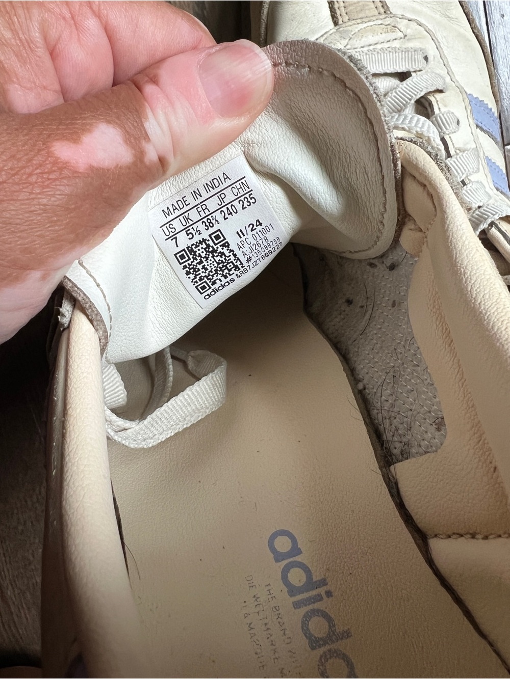 adidas samba Cream Sneakers with Lavender Stripes women’s size 7 - Picture 6 of 6